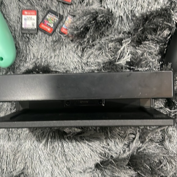Nintendo Switch 1st model with vans & accessories - Picture 10 of 14
